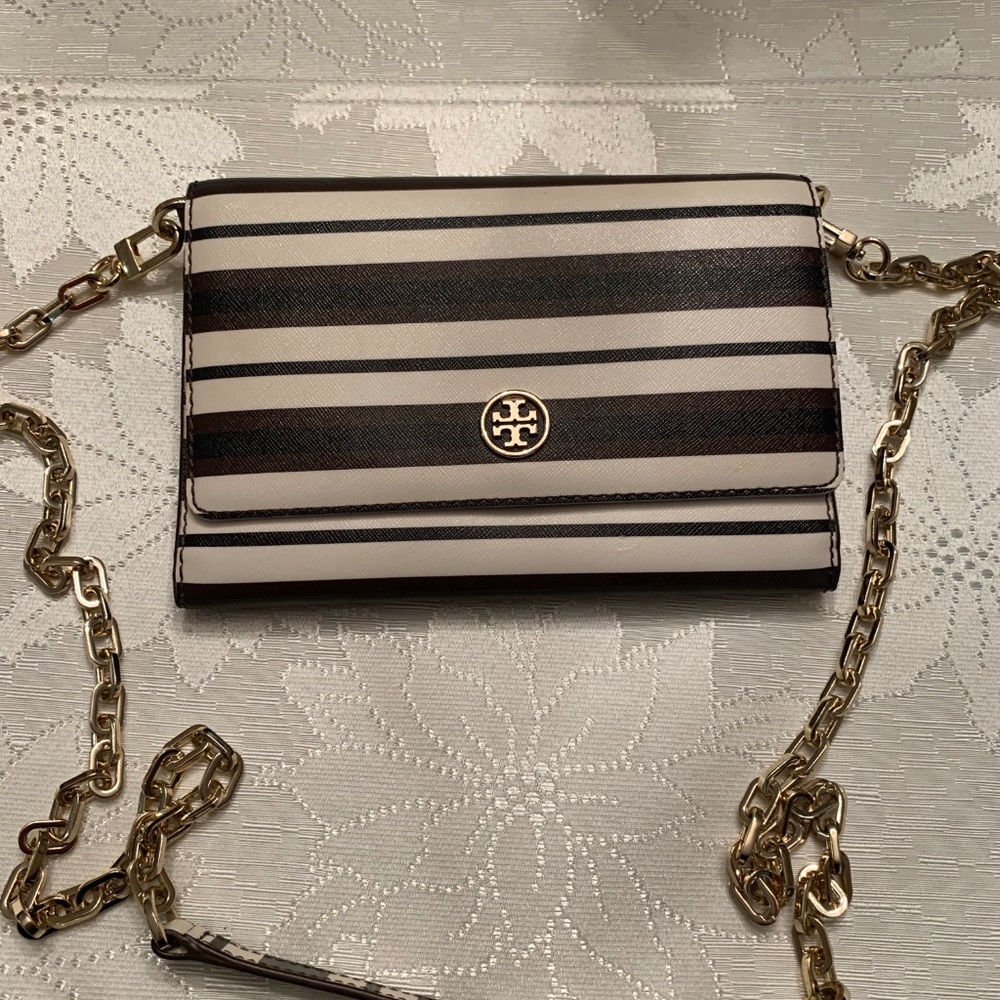 Tory Burch Wallet on a Chain